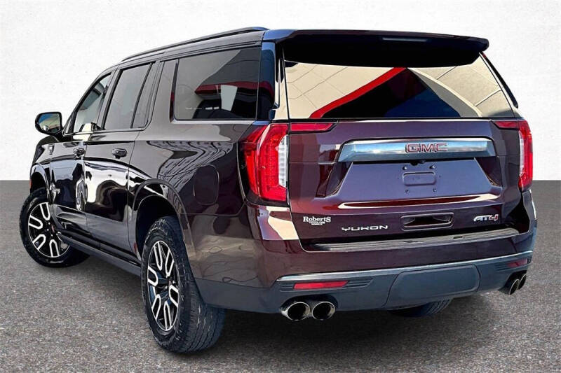 2023 GMC Yukon XL AT4