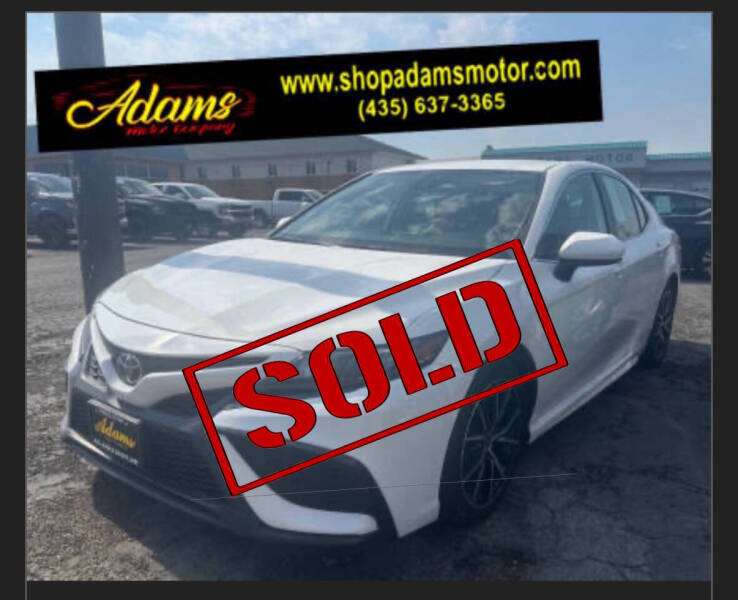 2021 Toyota Camry SE's photo