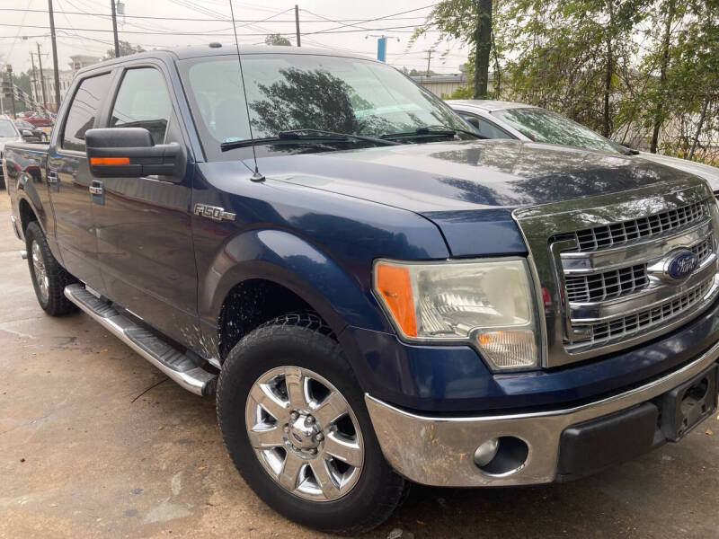 2014 Ford F-150 XLT's photo