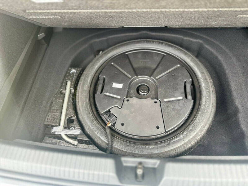 2024 Volkswagen Golf GTI 380 SE