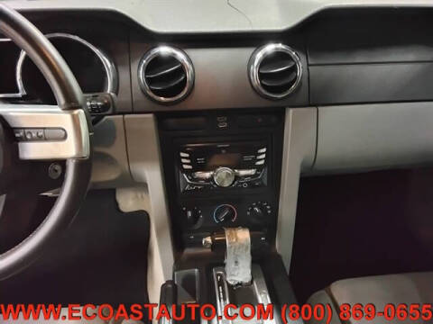 2007 Ford Mustang V6 Deluxe