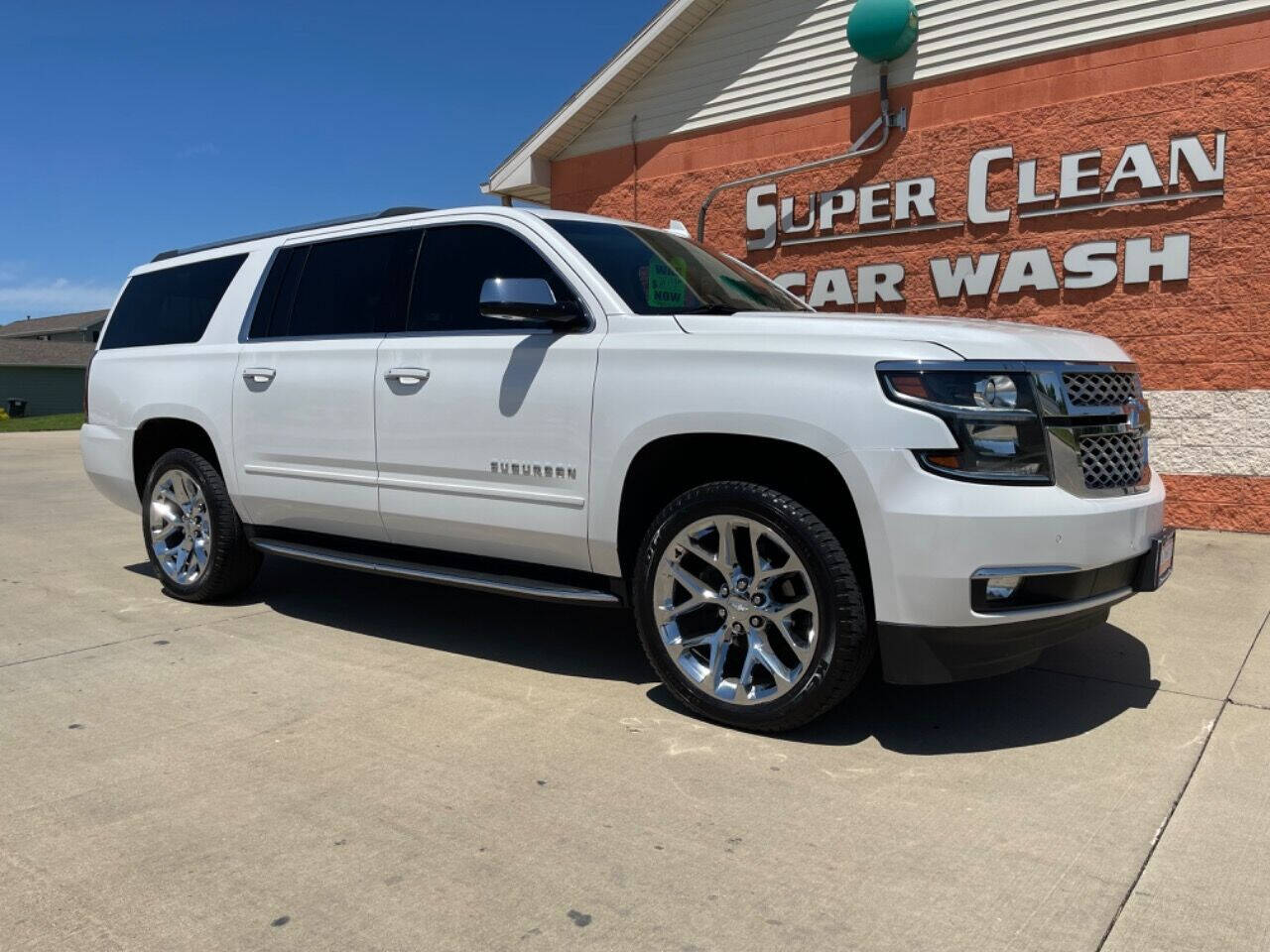 2018 Chevrolet Suburban for sale at Illinois Auto Wholesalers in Tolono, IL