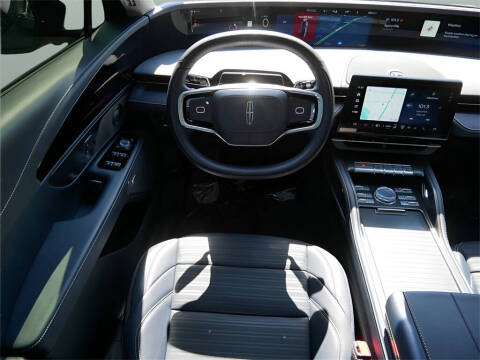 2024 Lincoln Nautilus Reserve