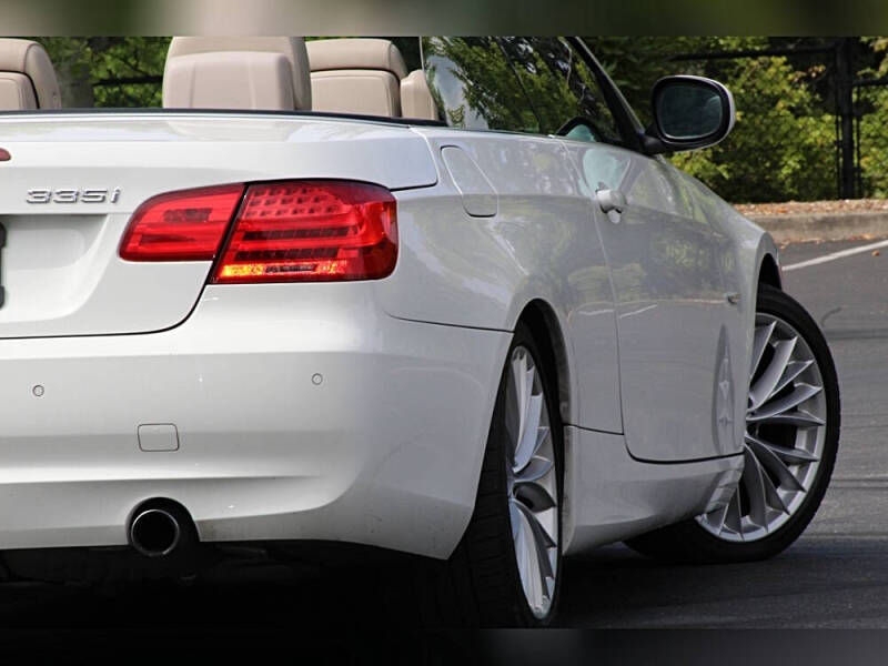 2011 BMW 3 Series 335i