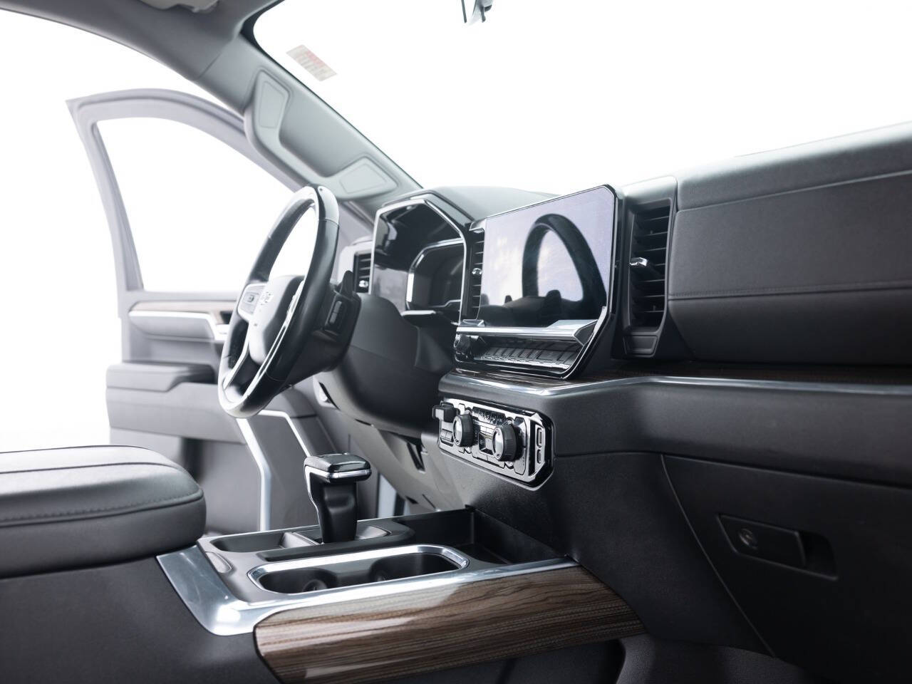 Used Car 2023 Chevrolet Silverado 1500  Lt Trail Boss 4x4 4dr Crew Cab 5.8 Ft. Sb For Sale Under $40,000 In Coal City, Illinois