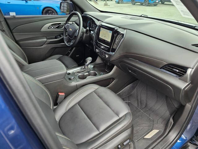 2023 Chevrolet Traverse LT Leather