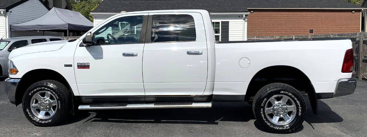 2011-ram-2500-slt-pickup-4d-6-1-3-ft.jpg