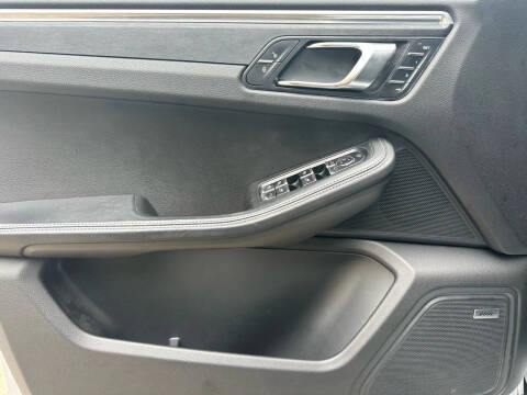 2017 Porsche Macan GTS