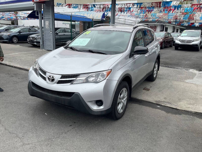 2014 Toyota RAV4 LE
