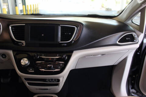 2021 Chrysler Voyager LXi