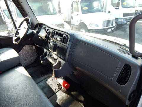 2016 Freightliner M2 106