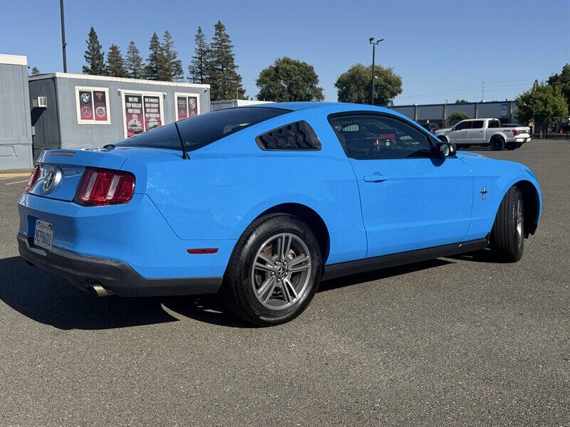 2010 Ford Mustang V6