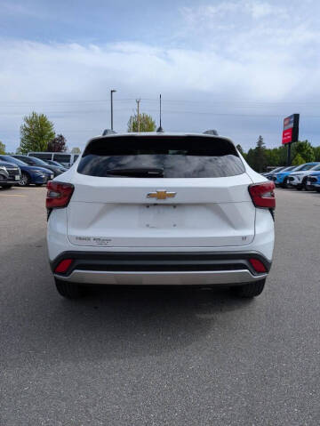 2024 Chevrolet Trax LT