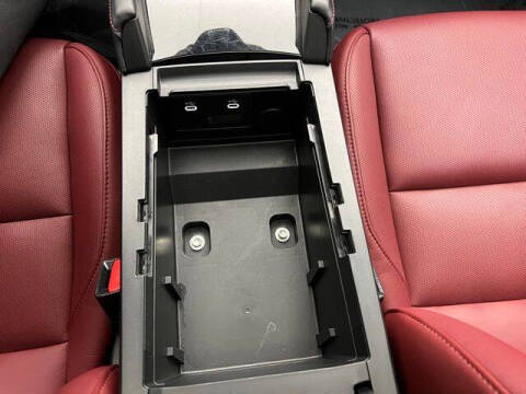 2025 Mazda Mazda3 Sedan 2.5 S Carbon Edition