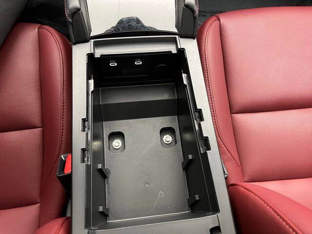 2025 Mazda Mazda3 Sedan 2.5 S Carbon Edition