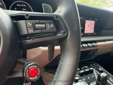 2025 Porsche 911 Carrera