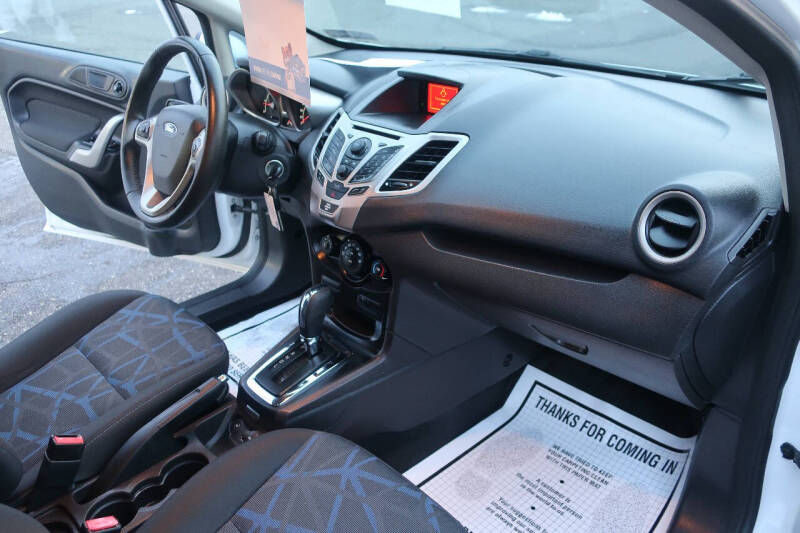 2011 Ford Fiesta SES