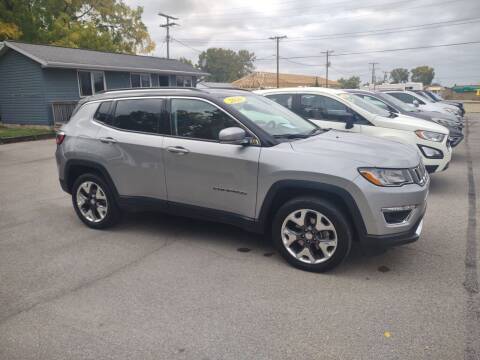 2020 Jeep Compass for sale at Dave's Car Corner in Hartford City IN