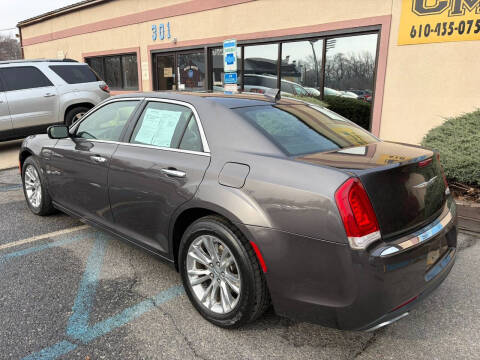 2016 Chrysler 300 C