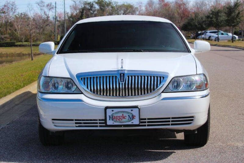 2004 Lincoln Town Car