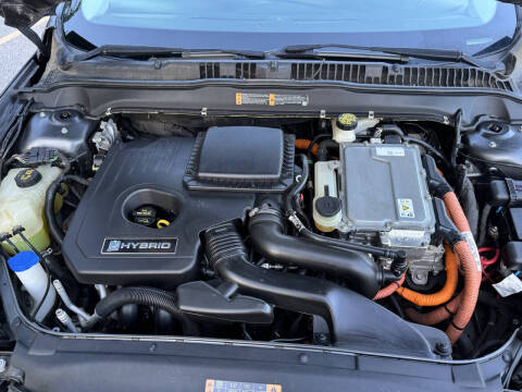 2017 Ford Fusion Hybrid SE