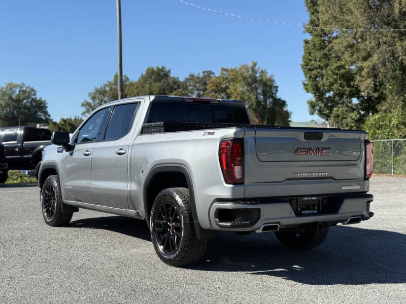 2025 GMC Sierra 1500 Elevation