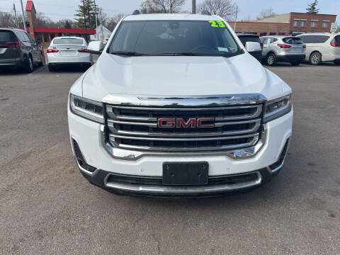 2023 GMC Acadia SLT