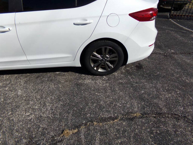 2018 Hyundai Elantra