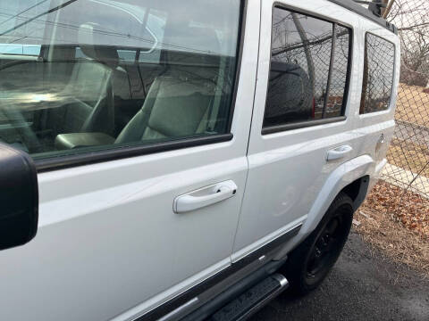 2010 Jeep Commander Sport