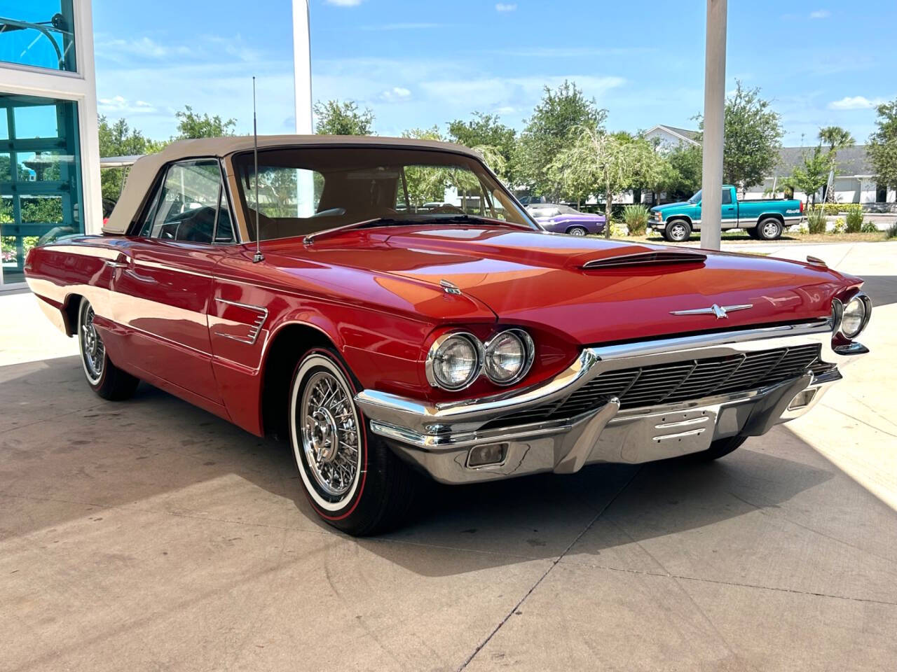 1965 Ford Thunderbird 3