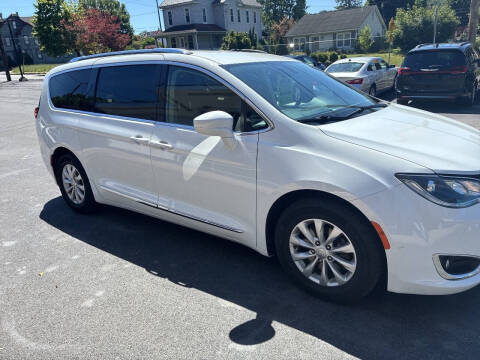 2018 Chrysler Pacifica Touring L Plus