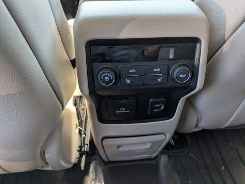 2019 GMC Acadia Denali