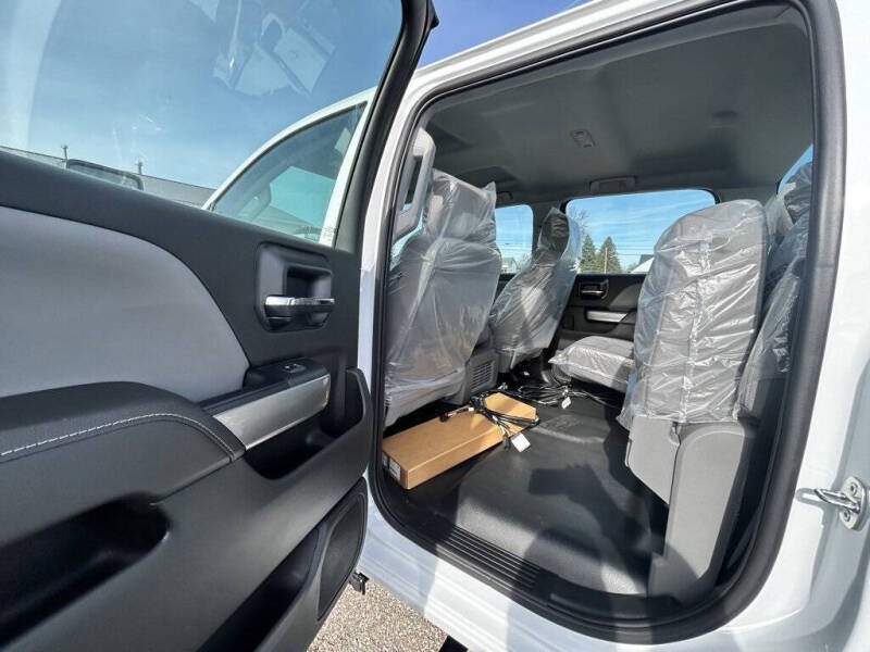 2024 Chevrolet Silverado 5500HD