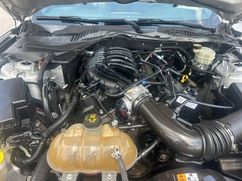 2015 Ford Mustang V6