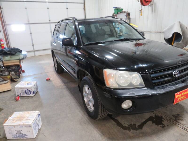 Used 2003 Toyota Highlander Limited with VIN JTEGF21A130089612 for sale in Pierre, SD