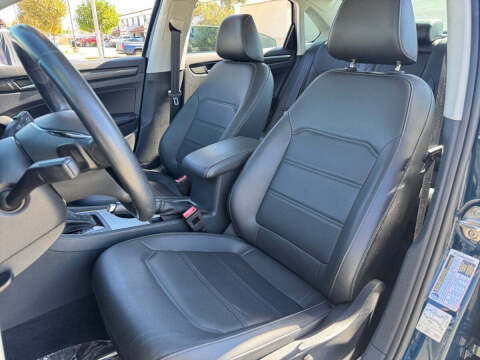 2020 Volkswagen Passat R-Line