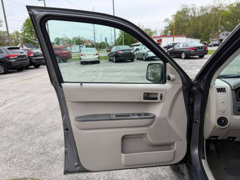 2010 Ford Escape XLS