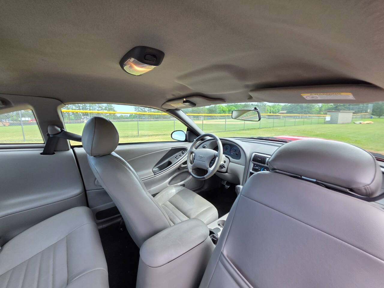 2004 Ford Mustang 185