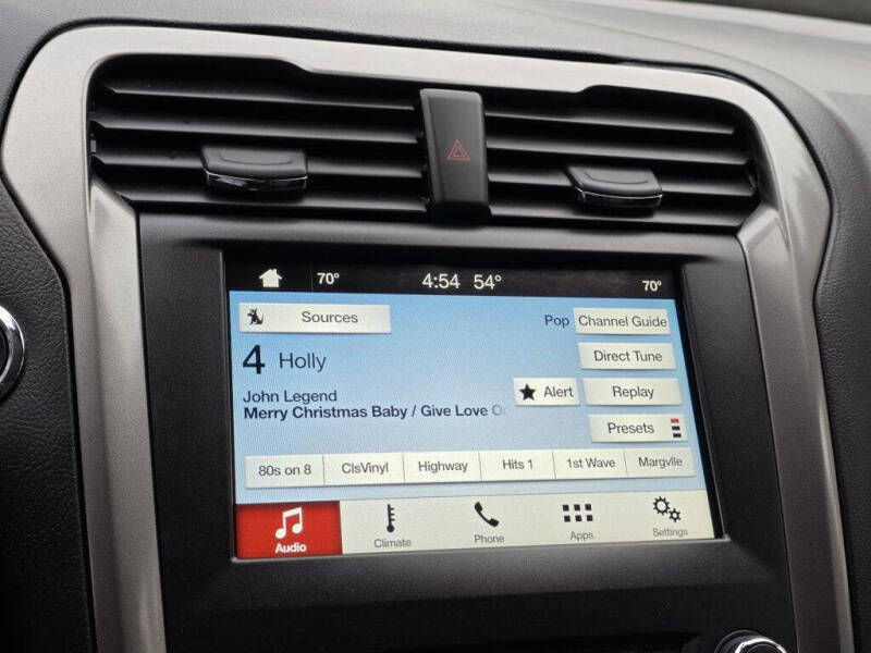 2017 Ford Fusion Hybrid SE