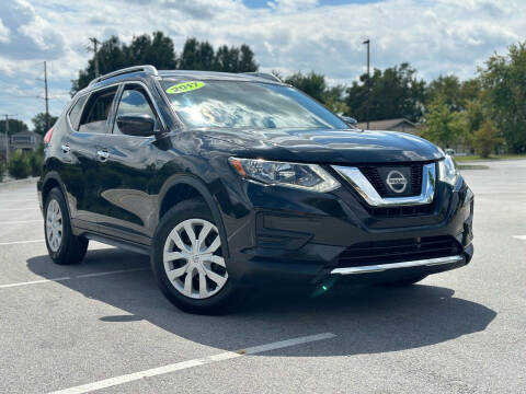 2017 Nissan Rogue for sale at E & N Used Auto Sales LLC in Lowell AR