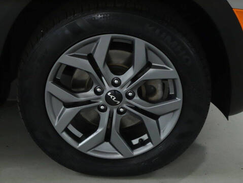 2024 Kia Seltos LX