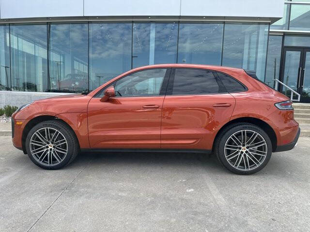 2025 Porsche Macan
