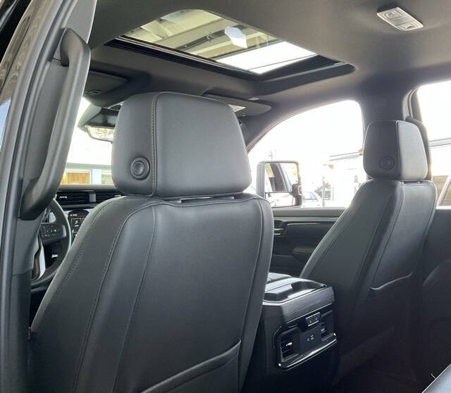 2025 GMC Sierra 3500HD