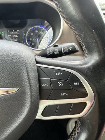 2017 Chrysler Pacifica Touring-L