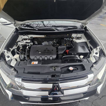 2017 Mitsubishi Outlander SE