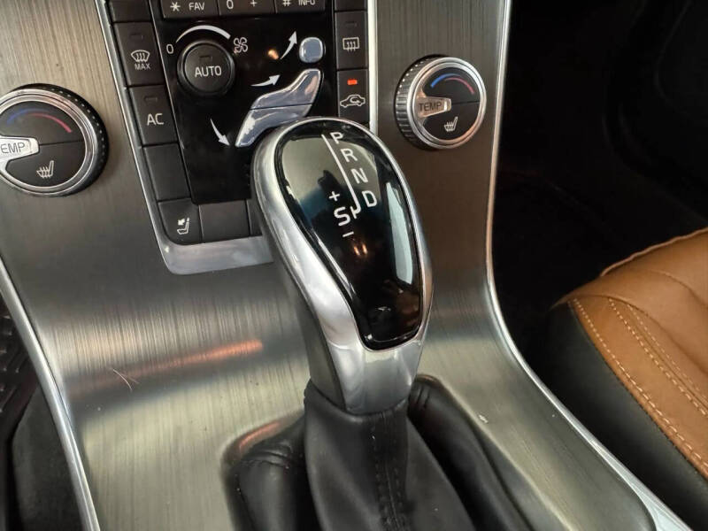 2015 Volvo S60 T5 Premier