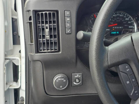 2023 Chevrolet Express 2500