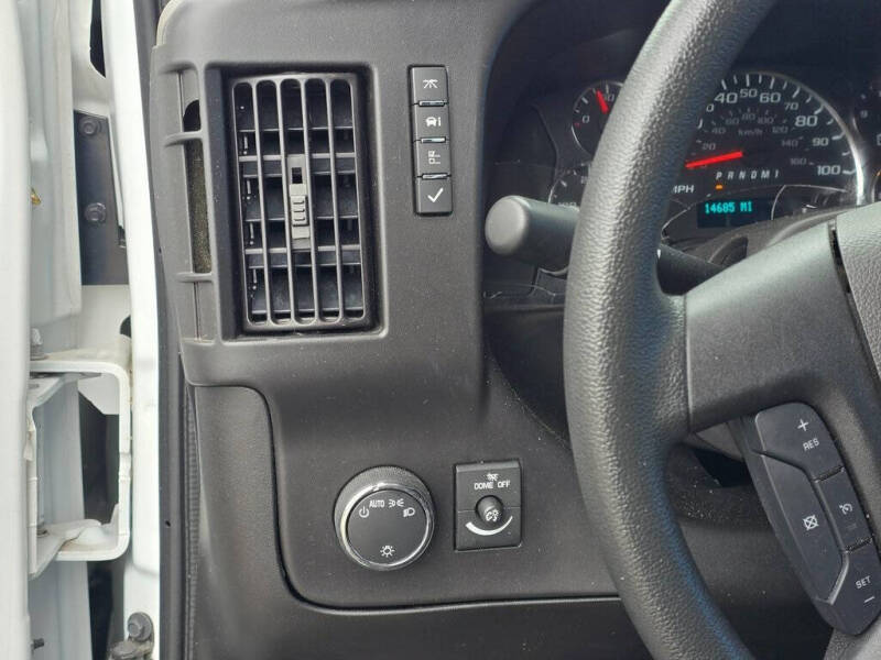 2023 Chevrolet Express 2500