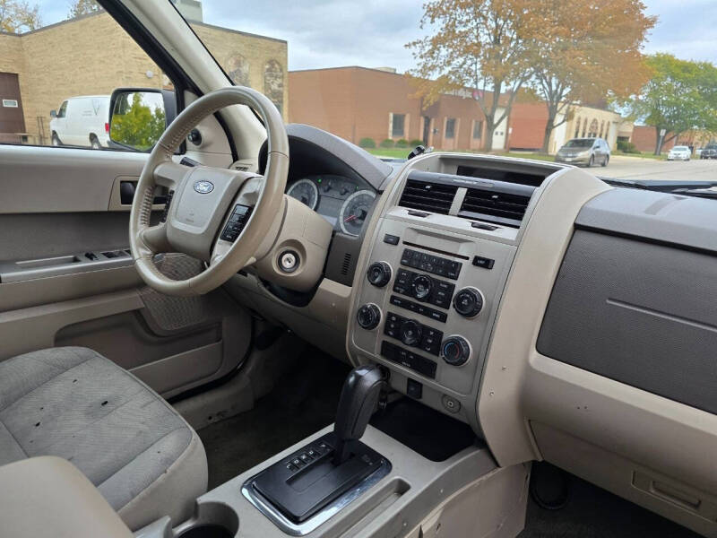 2011 Ford Escape XLT
