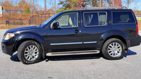 2010 Nissan Pathfinder LE